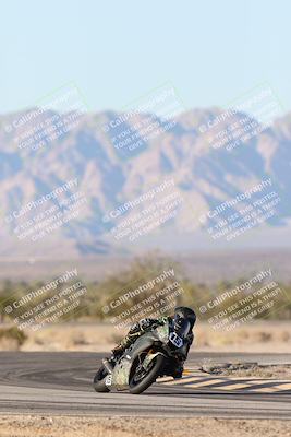 media/Dec-07-2025-CVMA (Sun) [[3e7d2de5dc]]/Race 16-Formula Middleweight/